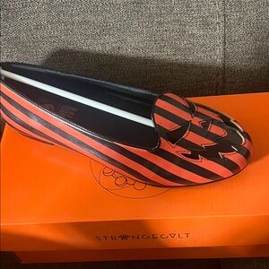 Strangecvlt Black and Orange Jack o’ lantern Striped flats